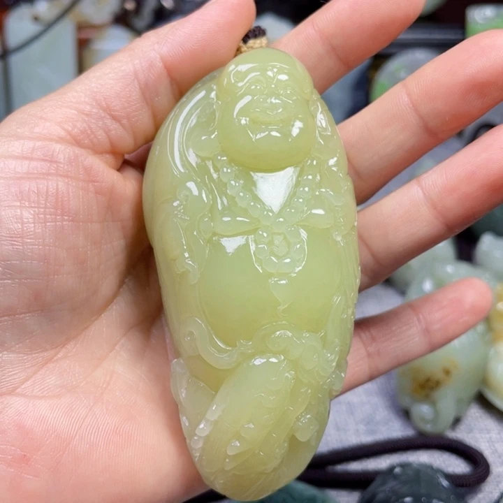 和田玉未镶嵌挂件一**酒