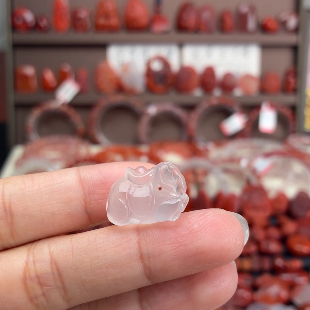 南红玛瑙未镶嵌颈饰马上有钱