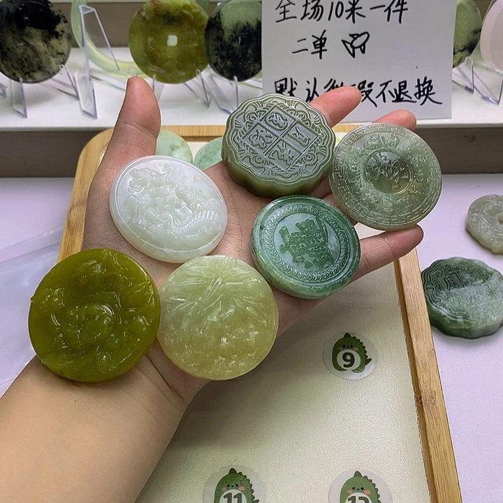 未镶嵌蛇纹石玉项链滨*
