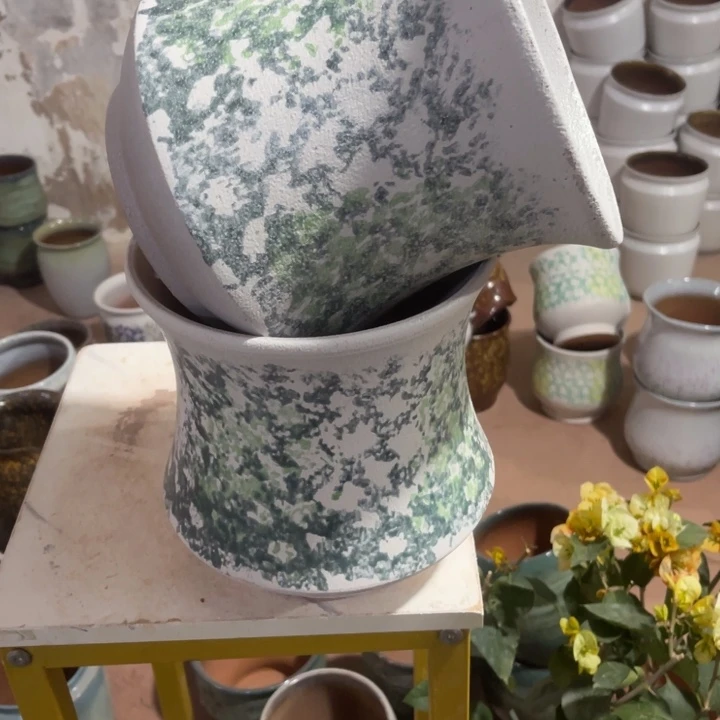 紫砂花盆口径20高度20两只正品