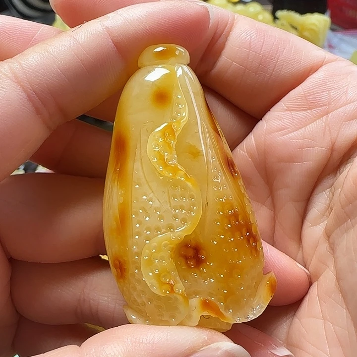 蜜蜡珠宝奇石未镶嵌