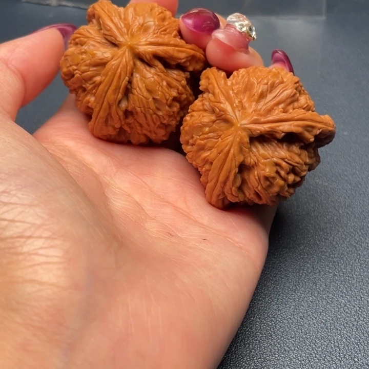 月***笑吊坠文玩核桃白狮子