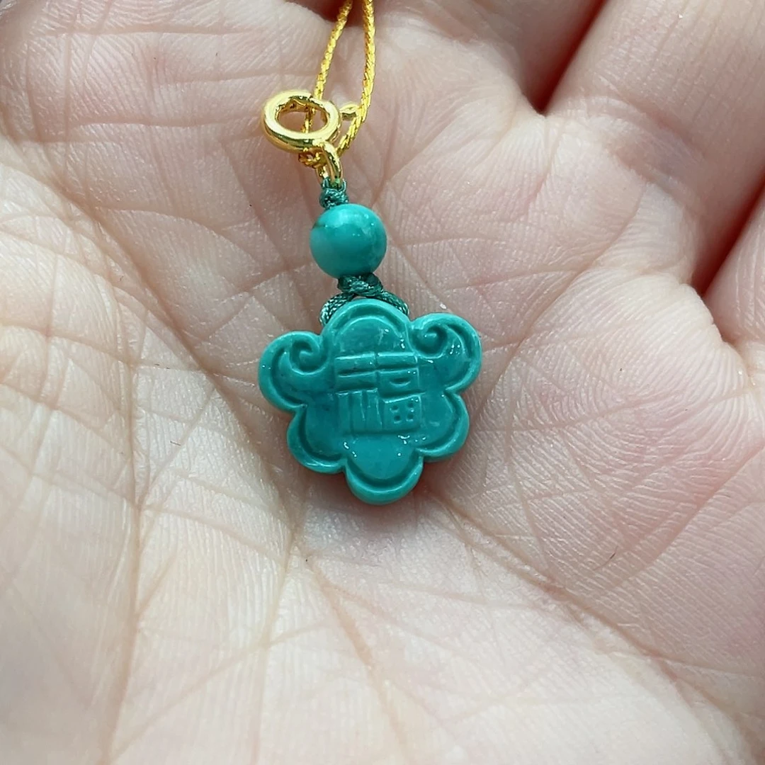 绿松石颈饰未镶嵌