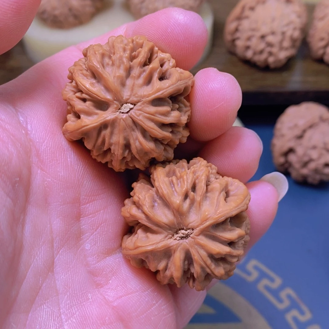 文玩核桃吊坠伯*文玩核桃