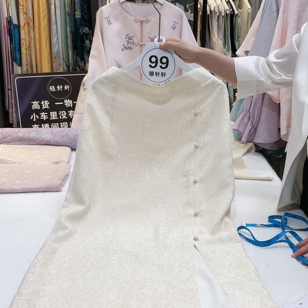 【闪购商品】H***y苏绣非议遗事后又称他与