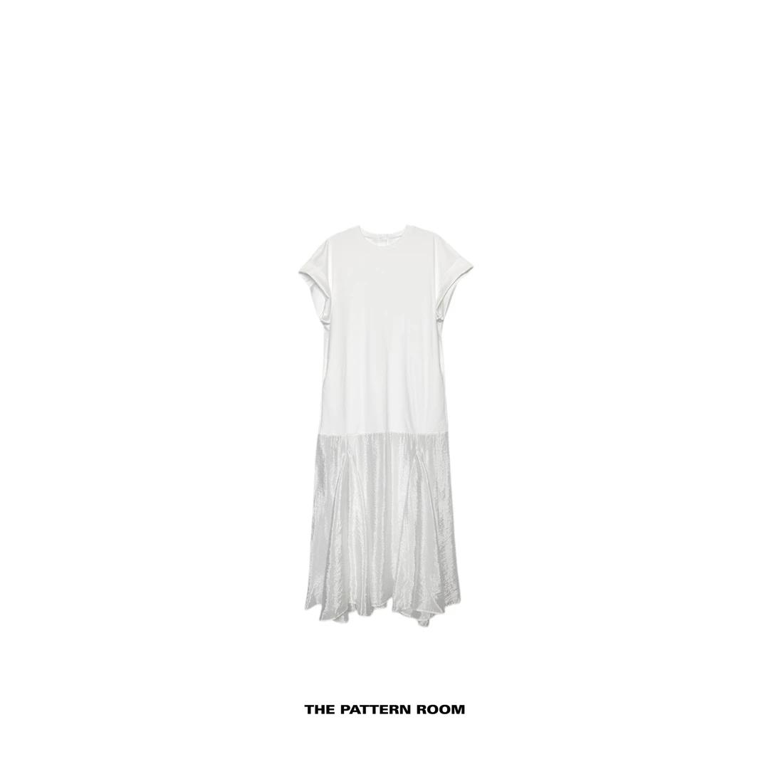 The pattern room | 松弛延伸呼吸棉拼接肌理透视T恤裙