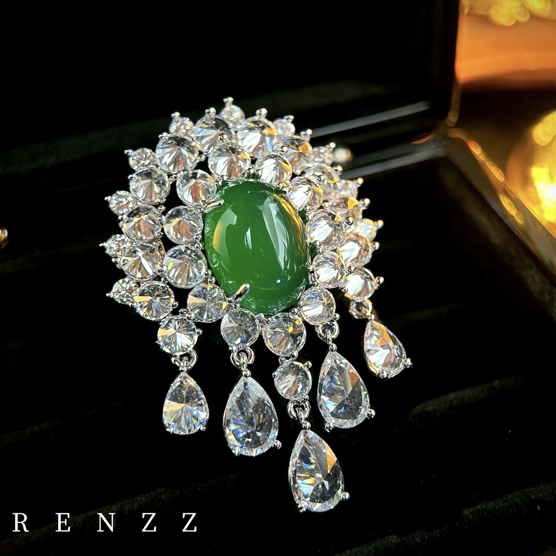 3695玉髓/高定设计师京剧脸谱胸针