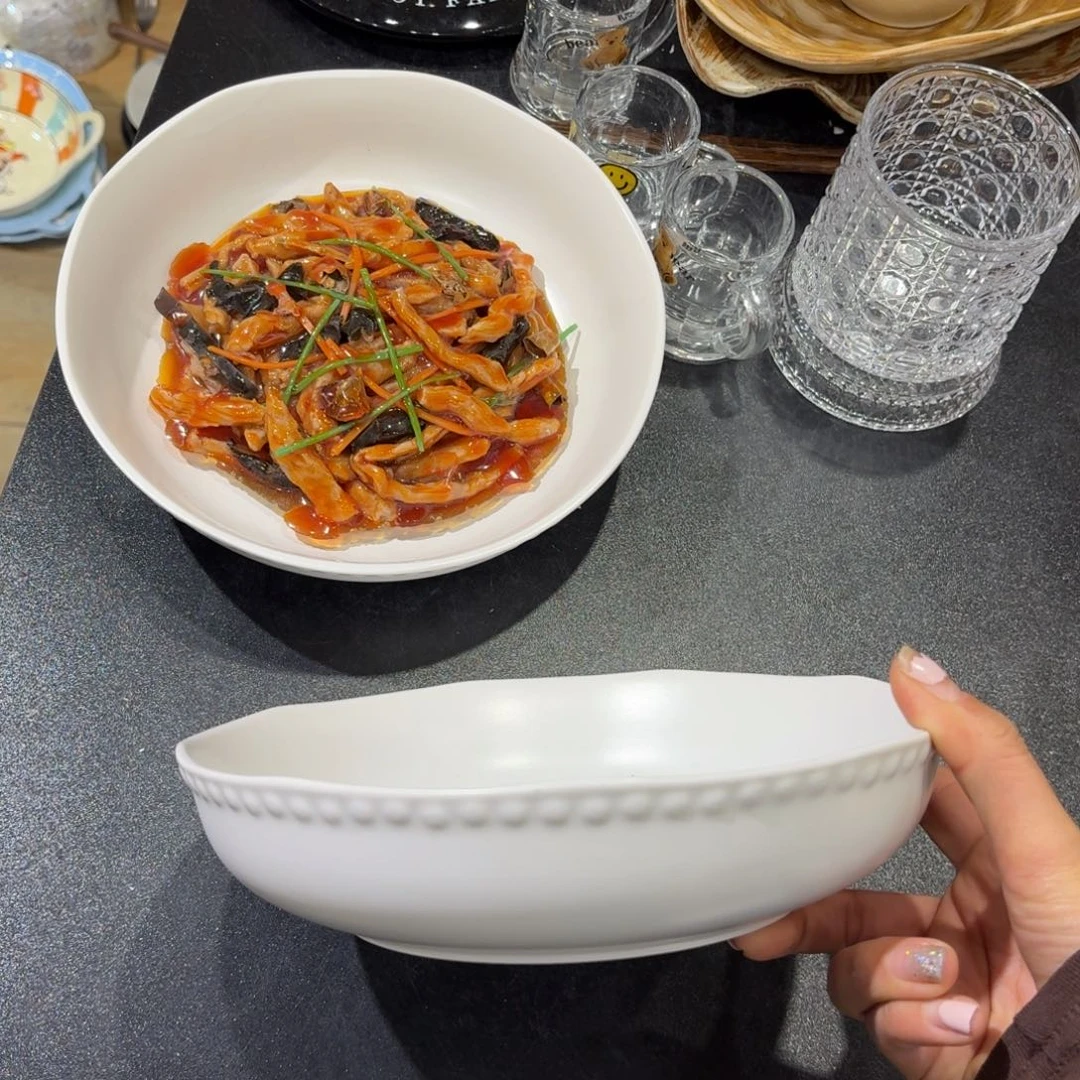 瓷微瑕特价处理两个8寸不影响使用