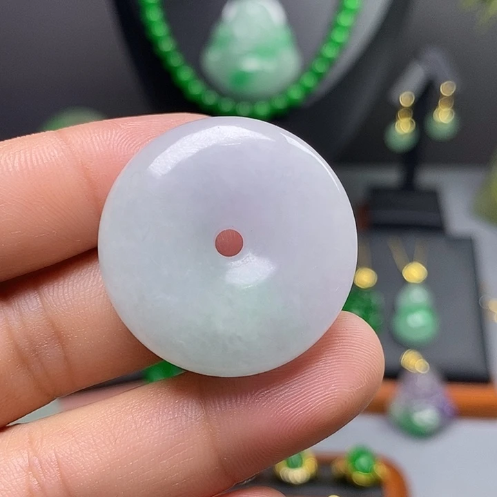 吊坠(赠链)未镶嵌翡翠