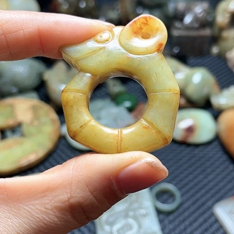 白玉菩提吊坠摆件