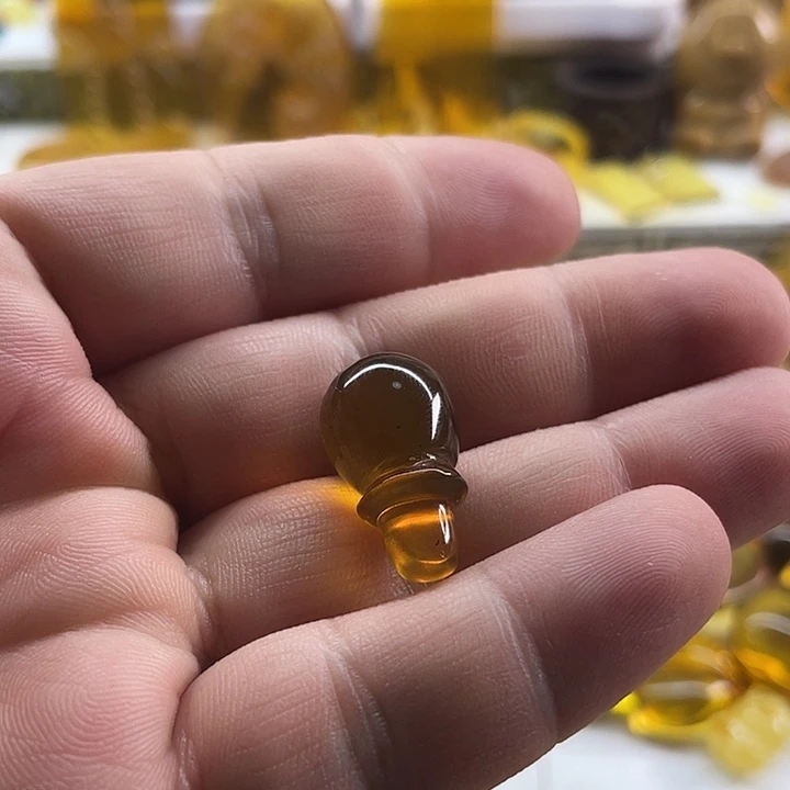 琥珀未镶嵌裸石三通