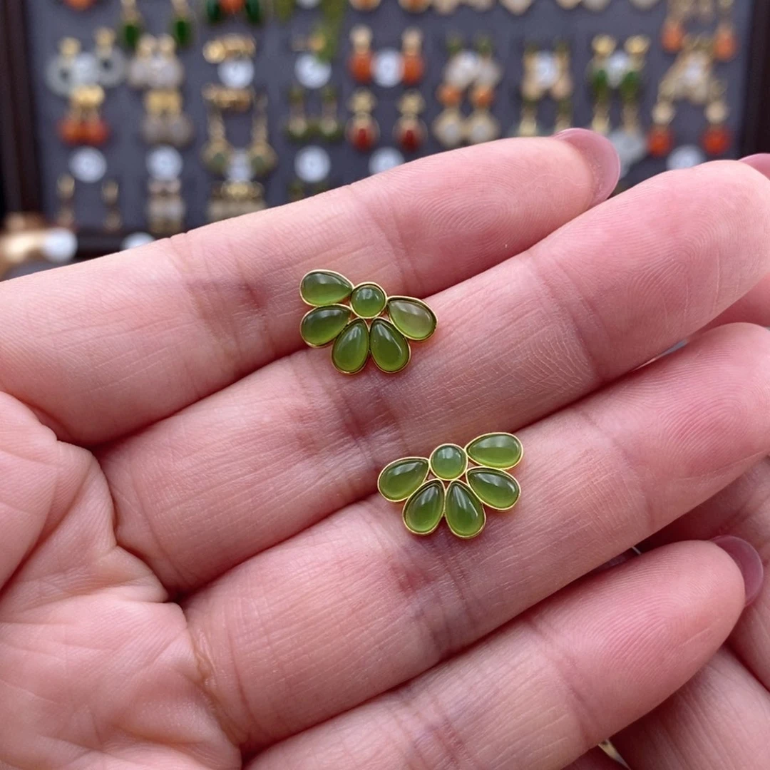 银S925镶嵌和田玉耳饰?***！