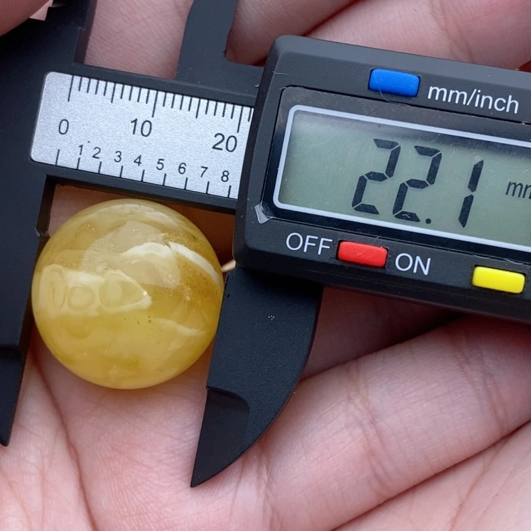 O***娜裸石蜜蜡未镶嵌微瑕