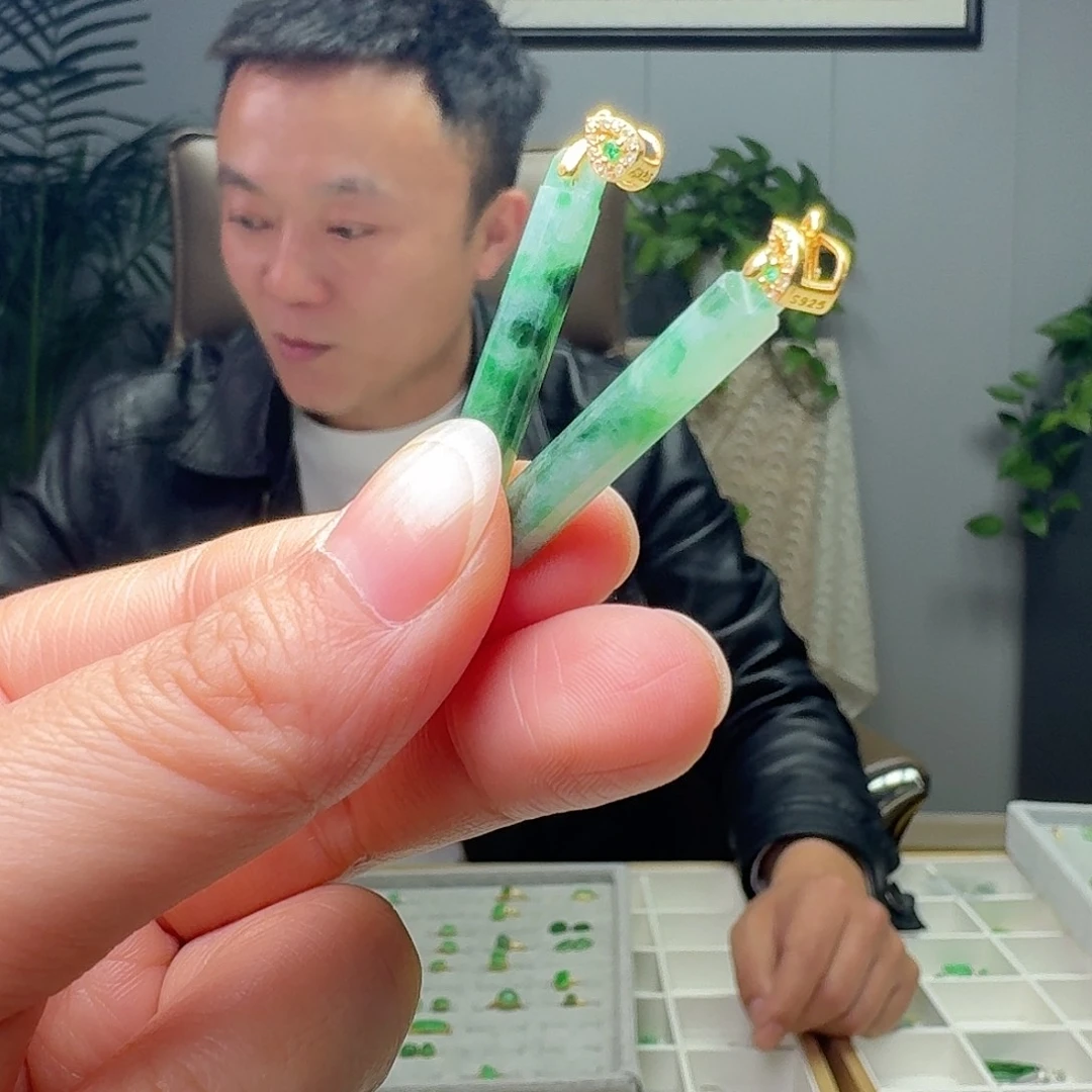 翡翠银S925镶嵌吊坠(不含链)多样性发货其一