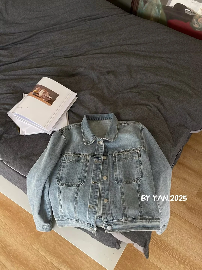 卡洛儿2025春夏时尚长袖短款牛仔外套8378#