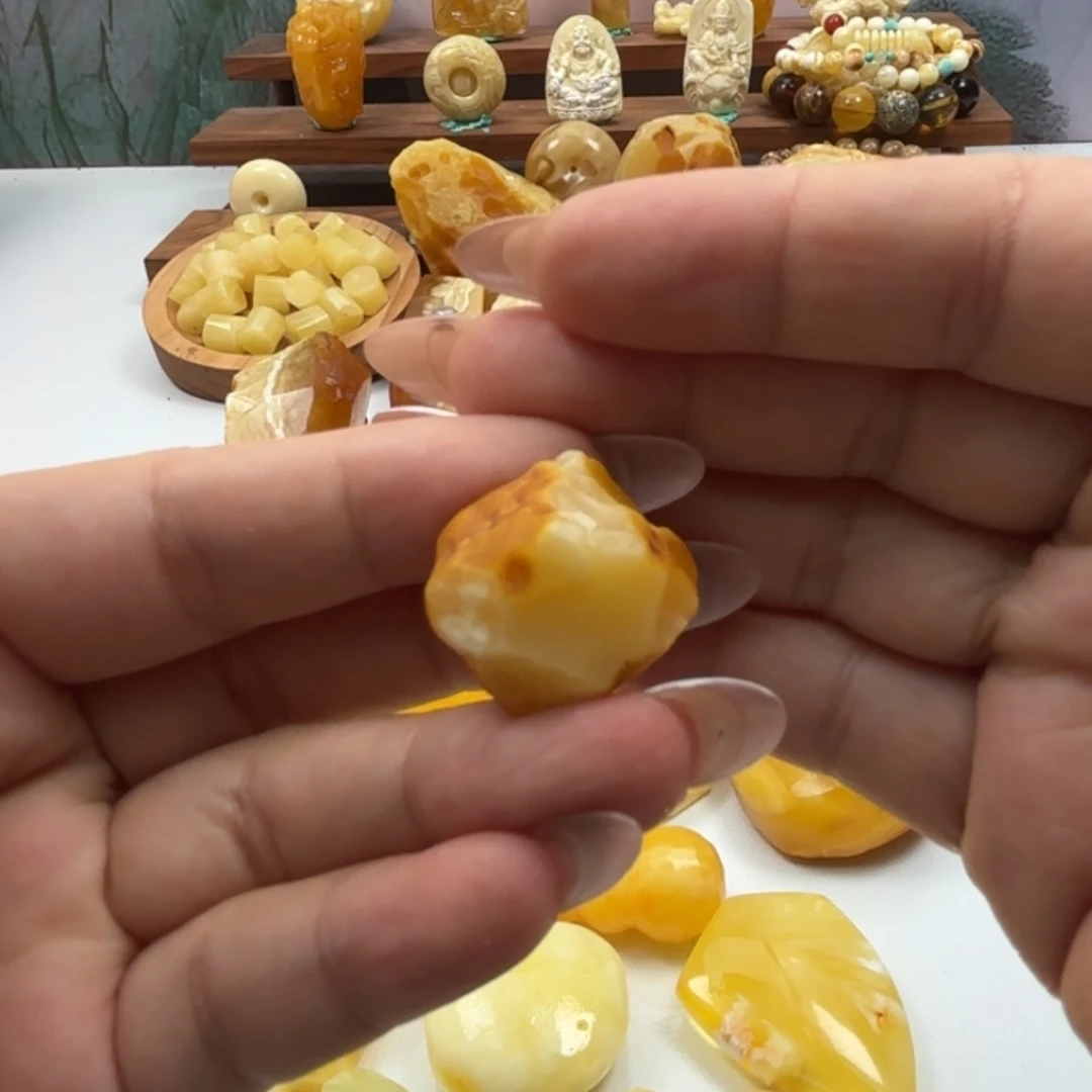 ****未镶嵌定制琥珀琥珀