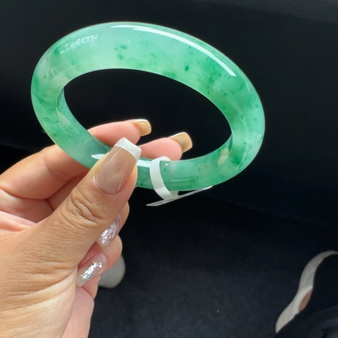 石英质玉未镶嵌手镯非洲翠5556