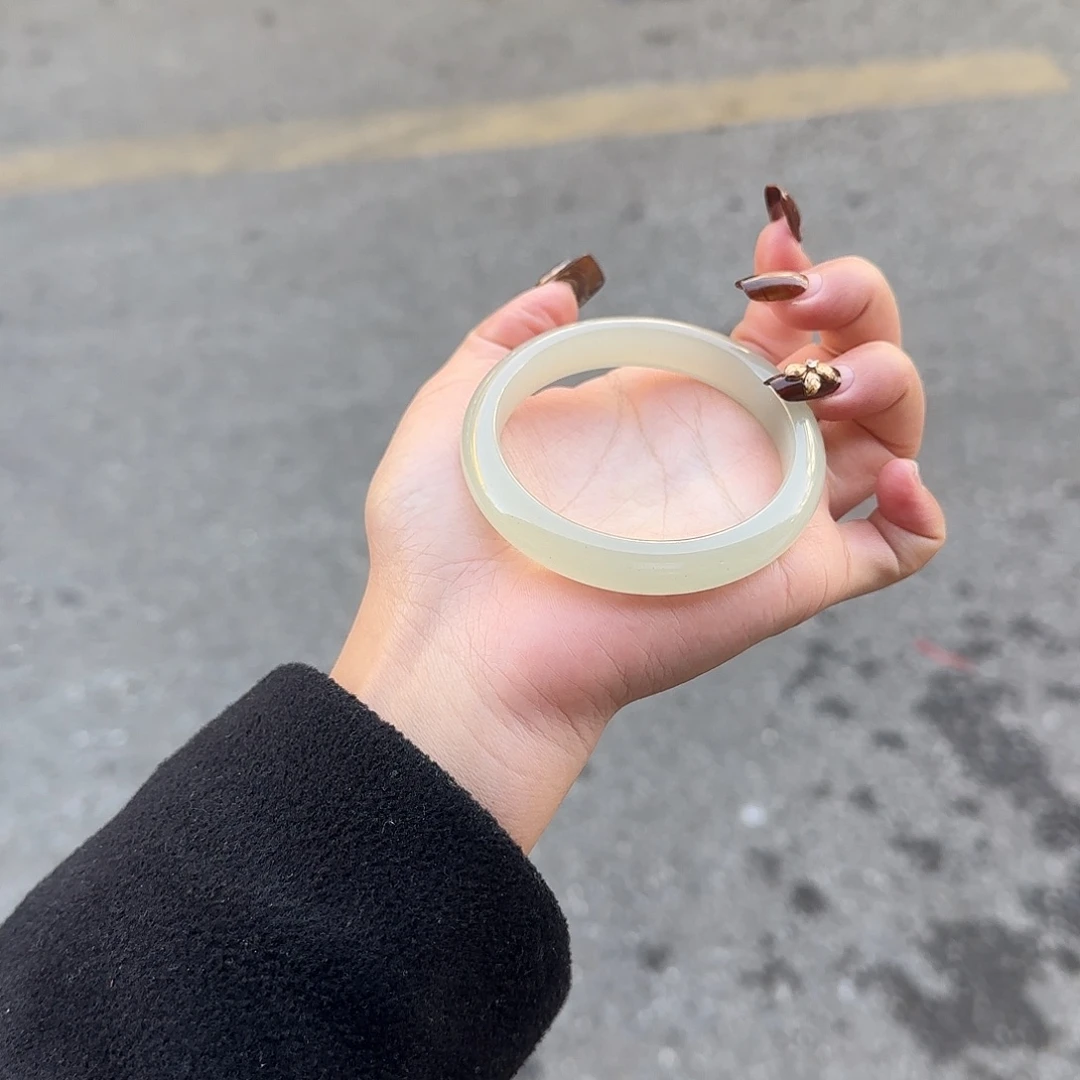 东陵石未镶嵌手镯