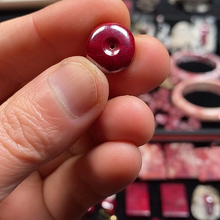 天然辰砂天然朱砂原矿平安扣 7.2克