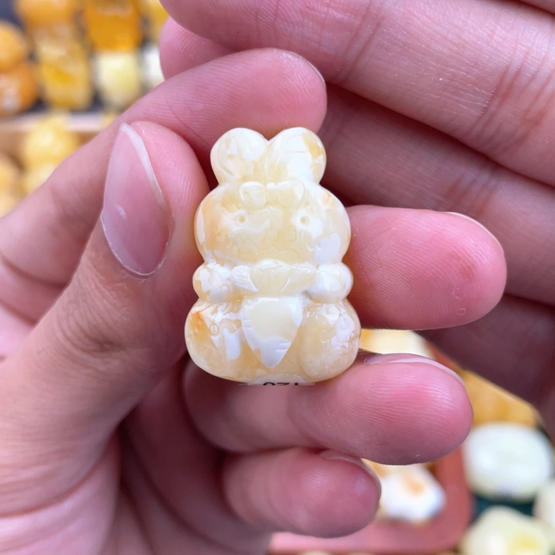 琥珀未镶嵌裸石蜜蜡