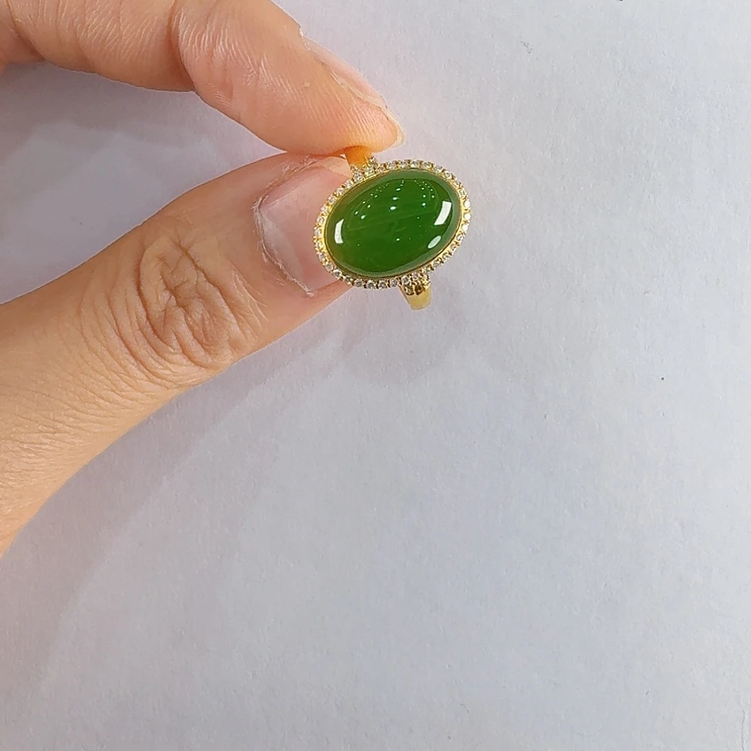 18K金镶嵌戒指和田玉（碧玉）孟**画
