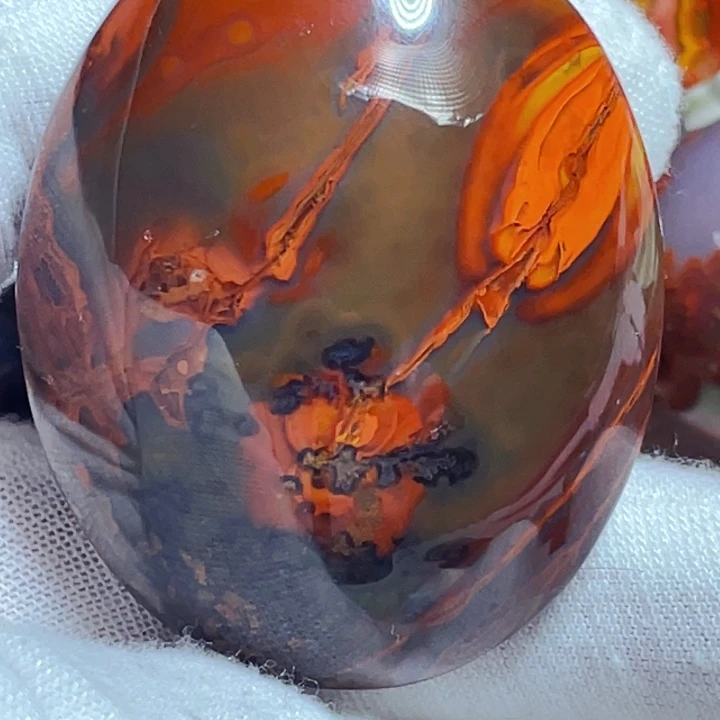 玛瑙/玉髓玛瑙未镶嵌富**?