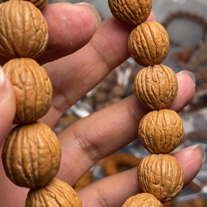 猴头核桃吊坠王*秋文玩手串