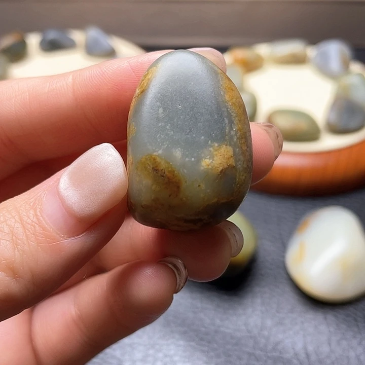和田玉颈饰未镶嵌6