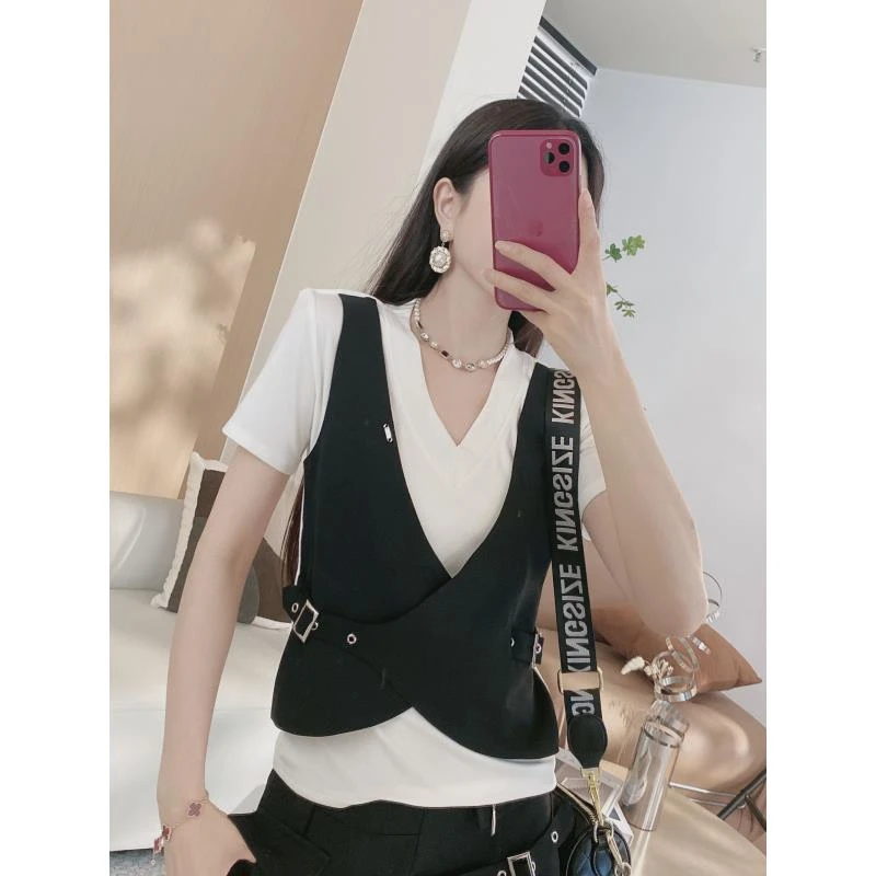 D2【橦颜女装】假两件百搭V领T恤9981