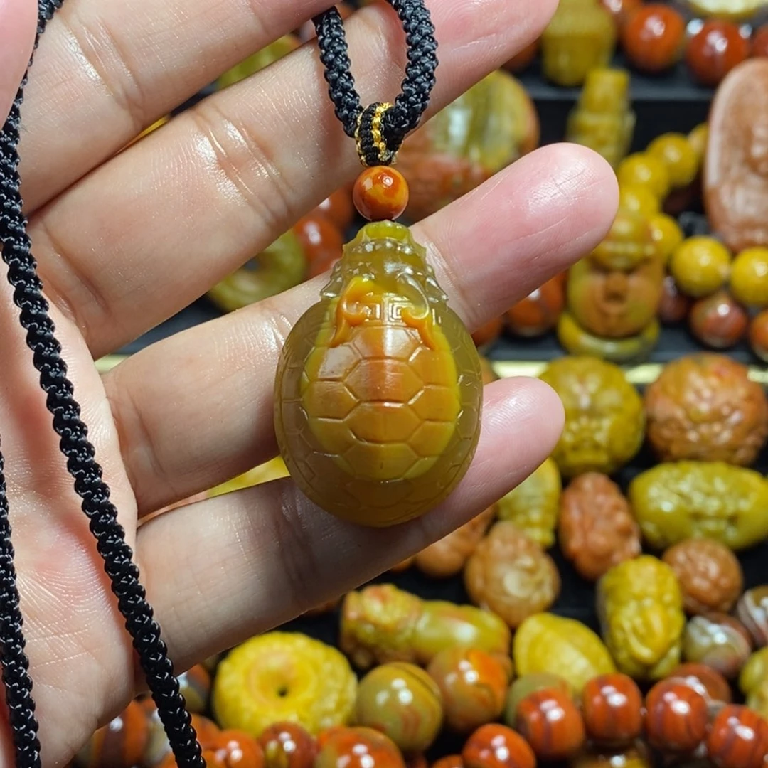 玛瑙/玉髓未镶嵌战国红战国红龙龟挂件