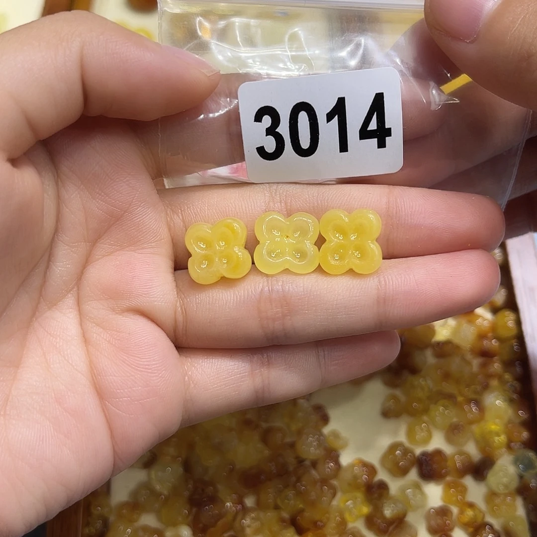 琥珀未镶嵌珠宝奇石