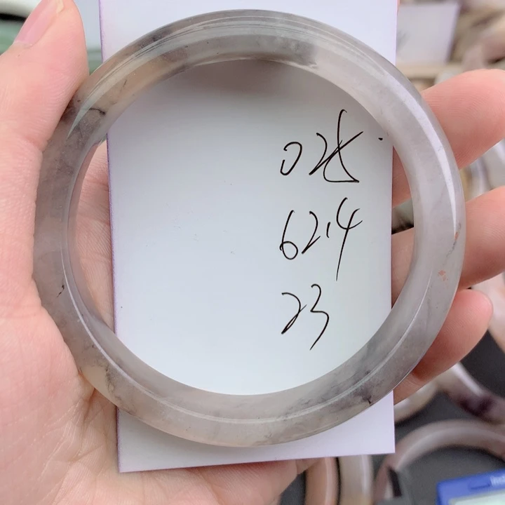 石英质玉未镶嵌手镯025