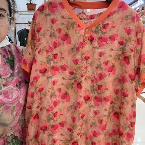 V领 套头木头扣，备注身高体重