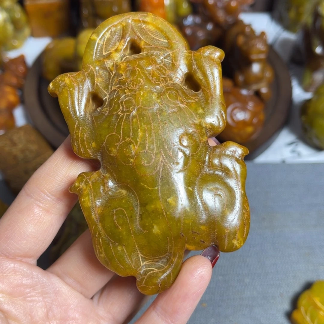蛇纹石玉合金颈饰