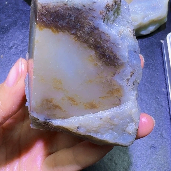 和田玉未镶嵌珠宝半成品