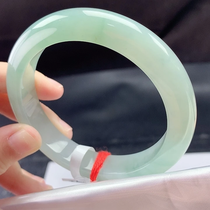 翡翠未镶嵌手镯58圈