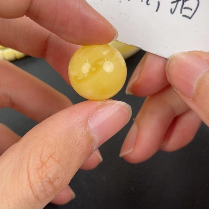 琥珀裸石未镶嵌天然74