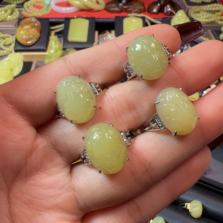 颈饰银S925镶嵌和田玉（黄玉）拍一发一多样性发
