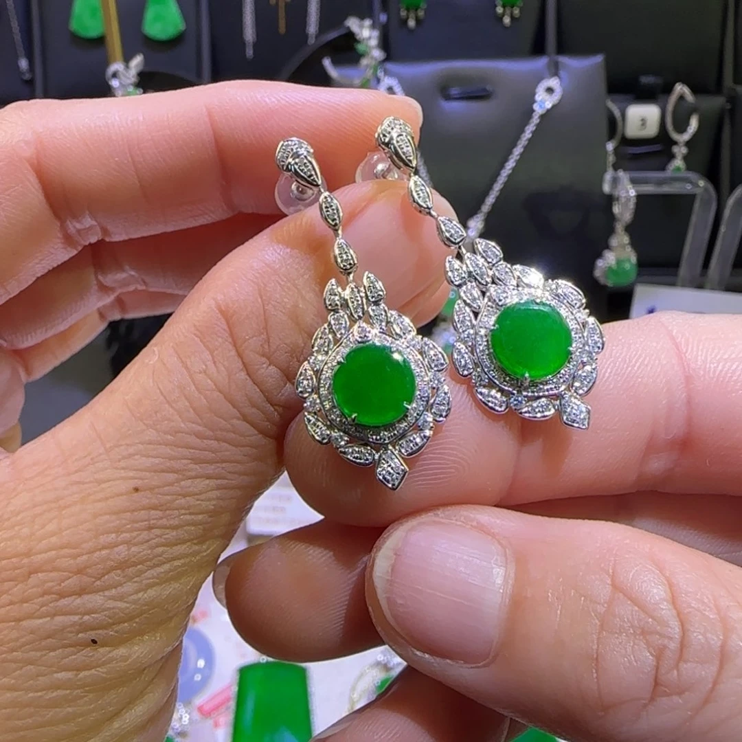 翡翠18K金镶嵌颈饰耳环