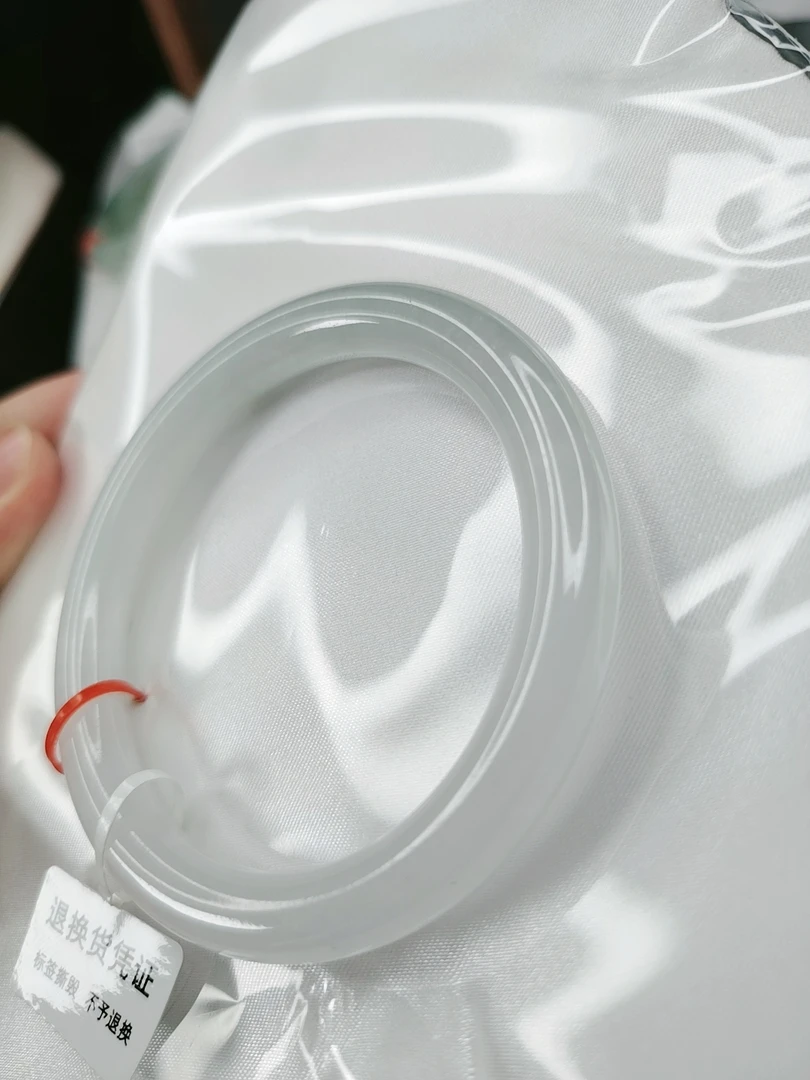 美人镯57圈口，半山水水墨色，天然缅甸翡翠手镯A货