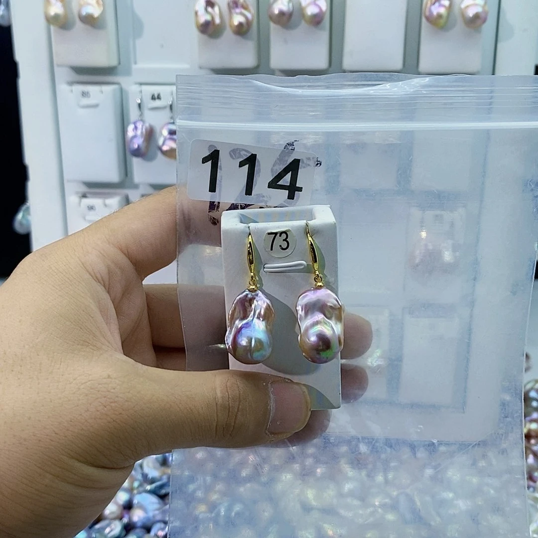 淡水珍珠合金颈饰