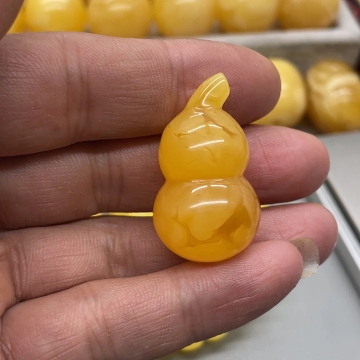 琥珀未镶嵌裸石葫芦