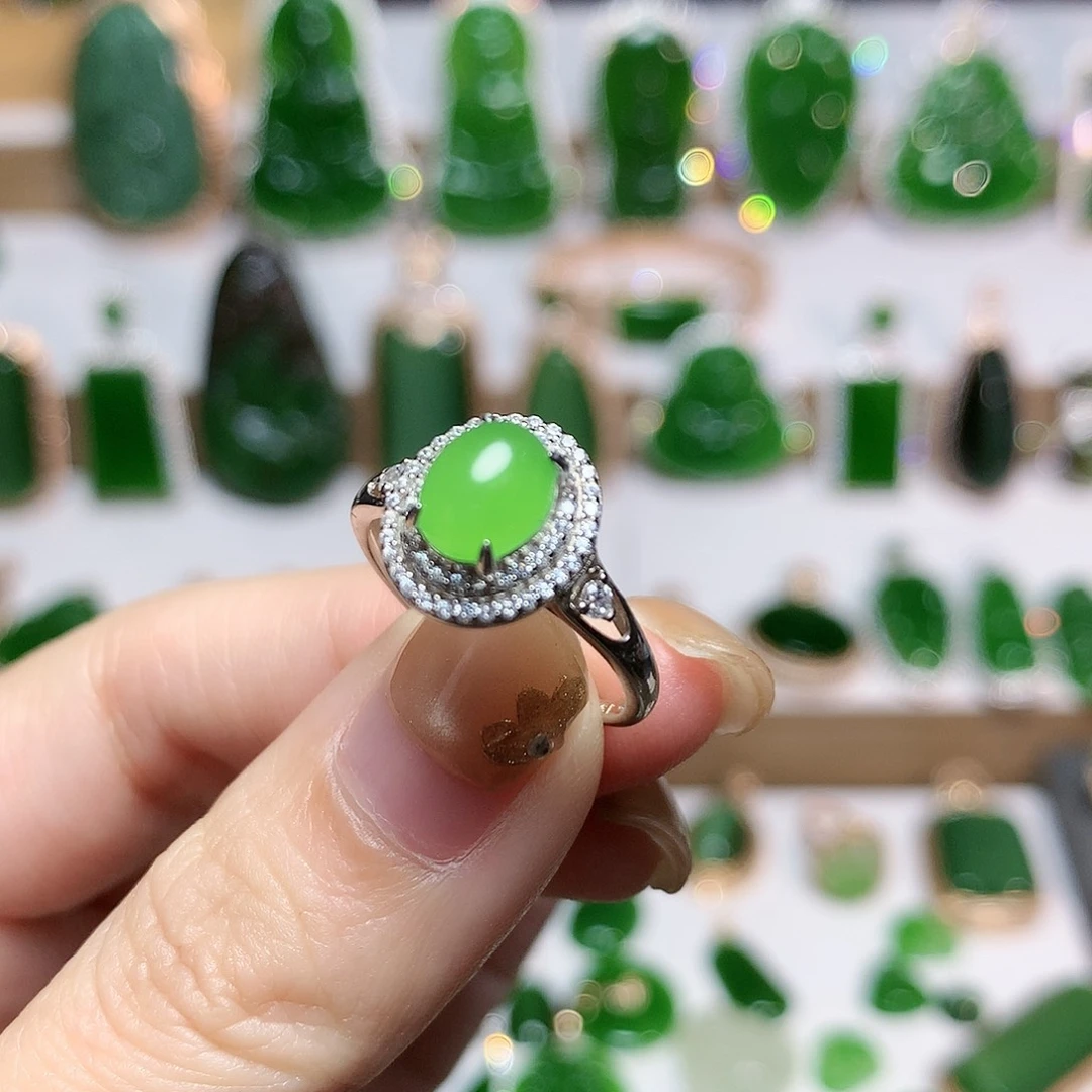 未镶嵌戒指和田玉（碧玉）