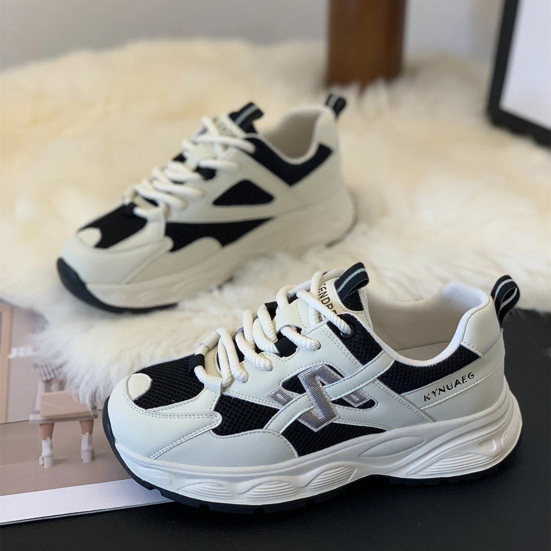 2025秋新款轻便超火厚底运动女鞋ins潮韩版百搭显脚小休闲老爹鞋