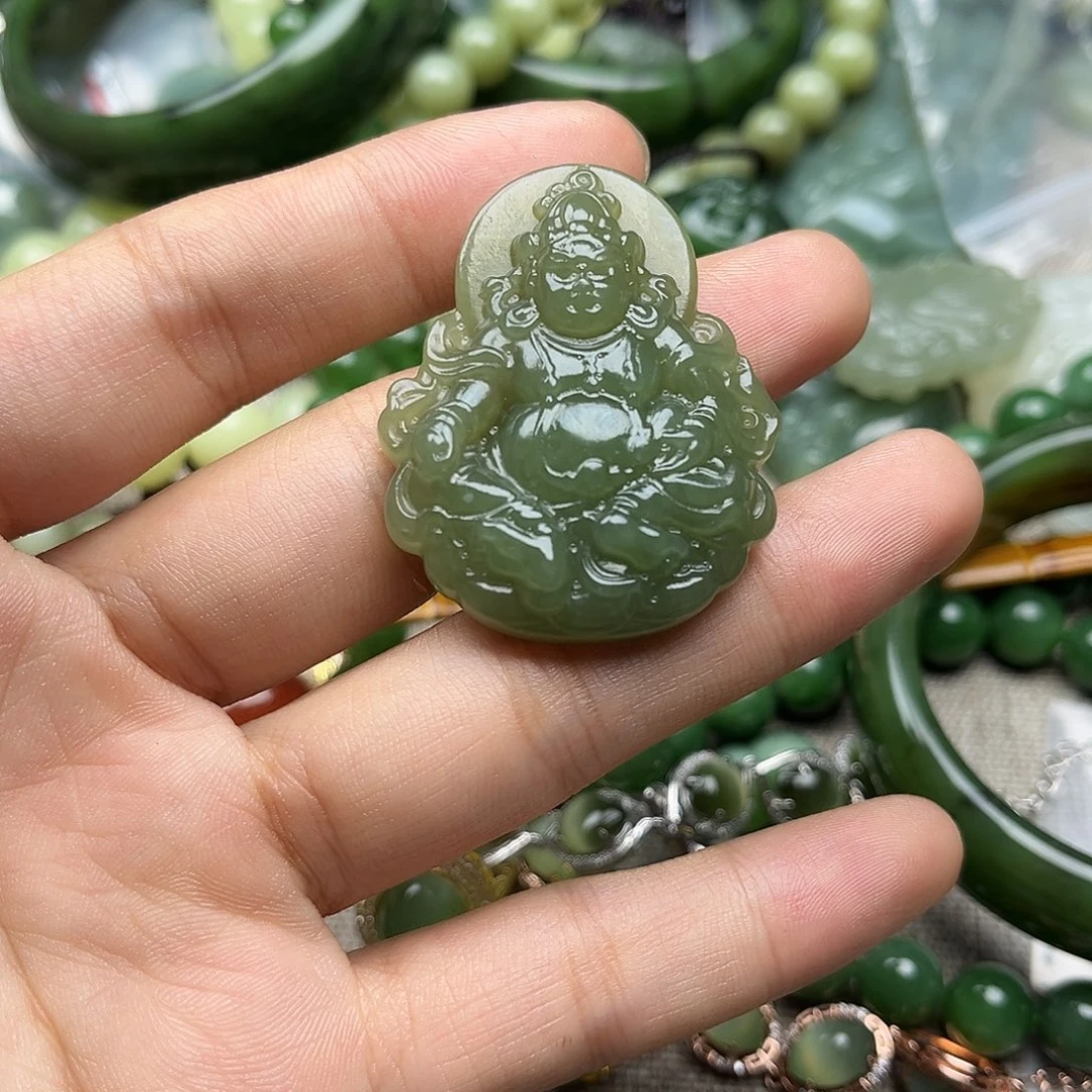 颈饰未镶嵌和田玉（黄玉）