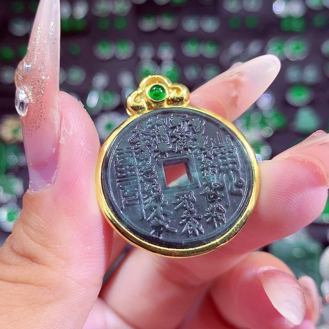 翡翠未镶嵌颈饰赟*挂件