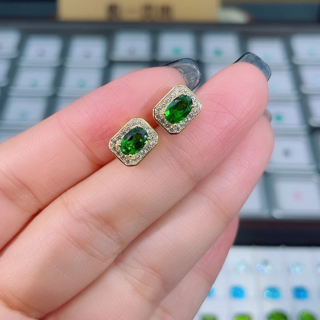 透辉石透辉石耳钉银S925镶嵌