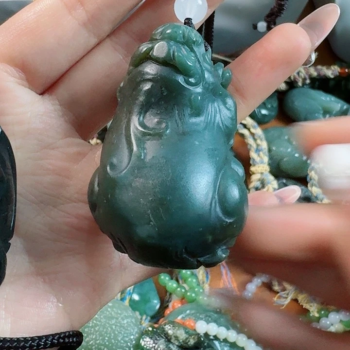 和田玉挂件未镶嵌