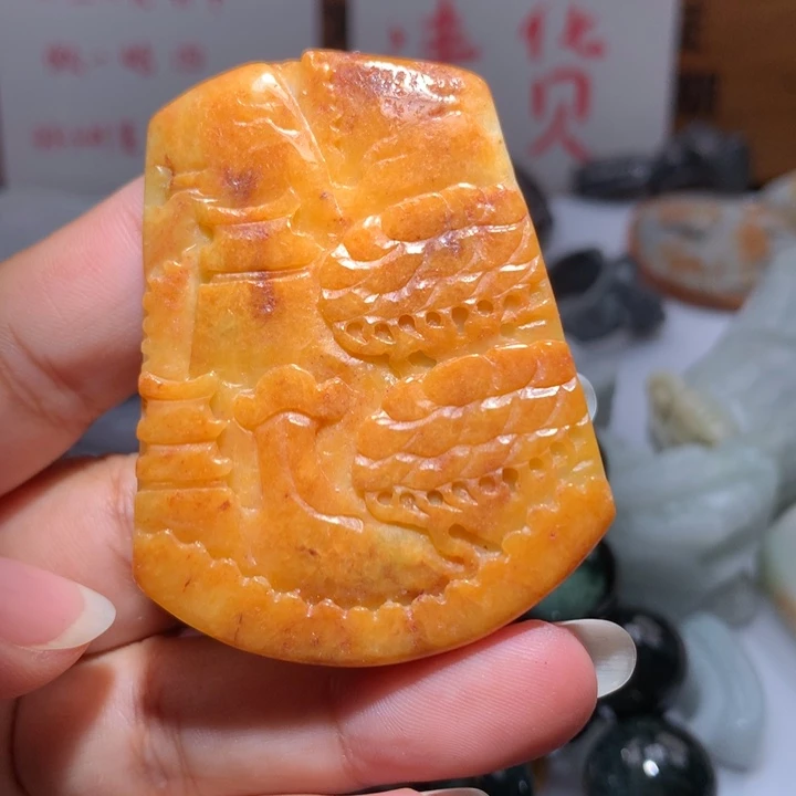 翡翠未镶嵌颈饰保真天然A货翡翠