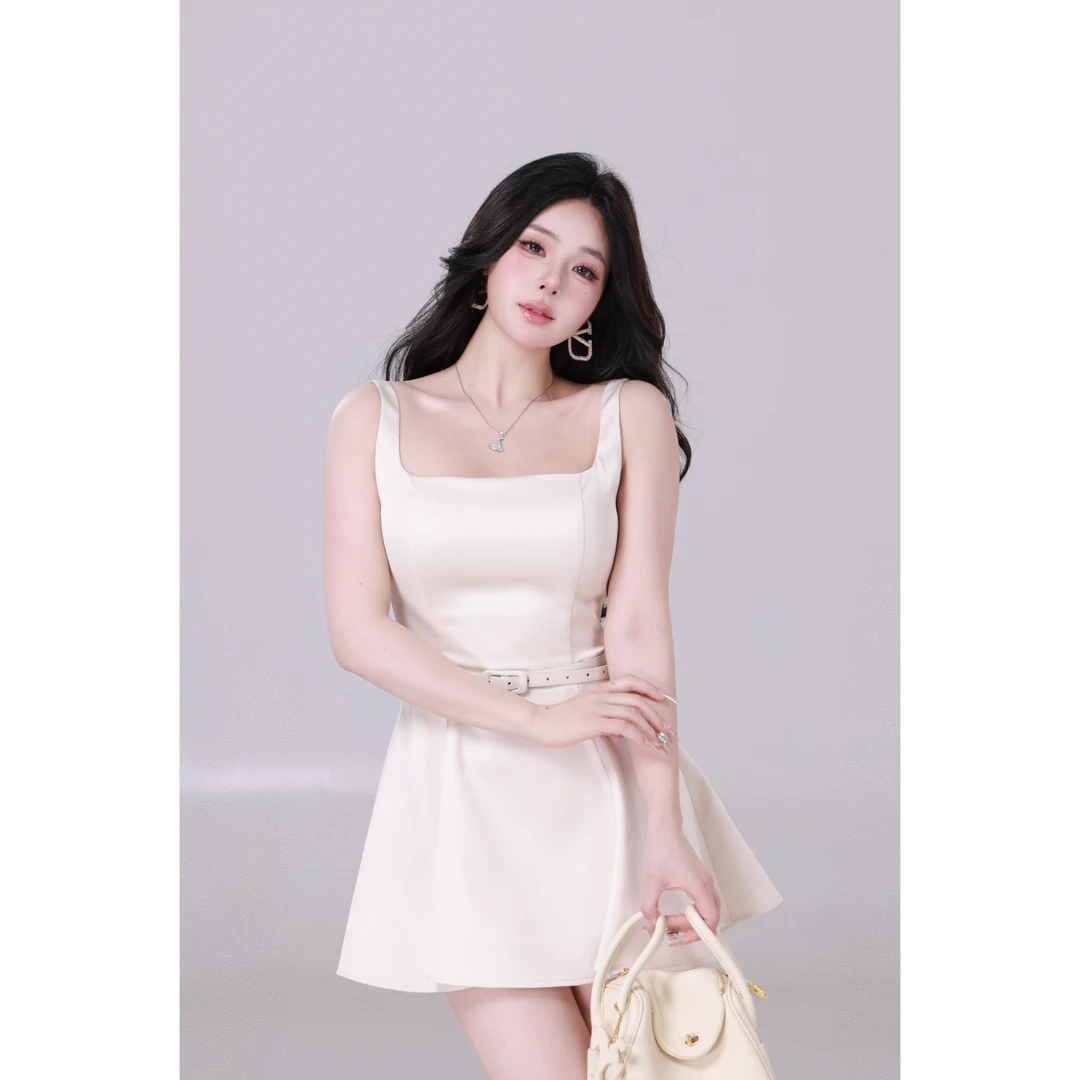 现现MengFairy 【心动muse】纯欲甜美掐腰显瘦短款连衣裙5144欧若风